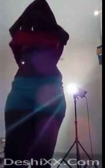 Deshi Bgrade acctress swathi naidu latest selfie stripping video