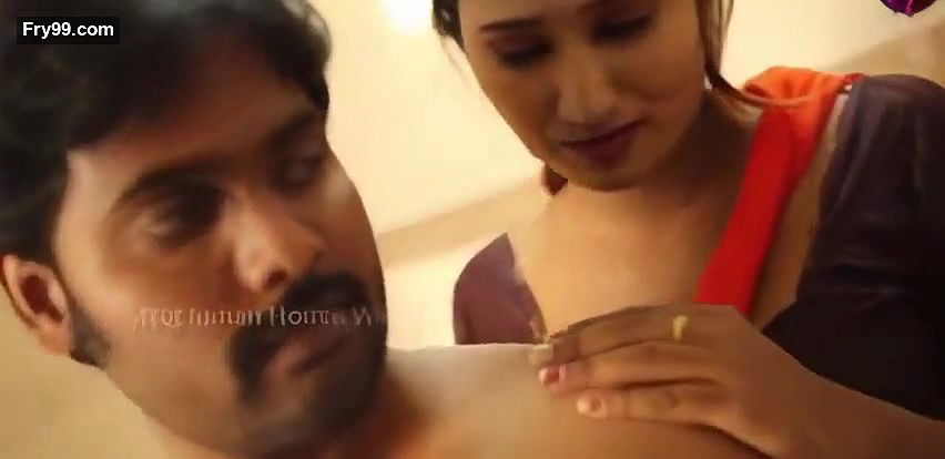 Hot Mallu Servant Romance With Owner in telugu