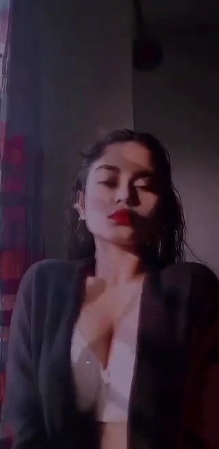 Horny Bengali Girl Arthi Full Collection 1 gb 30