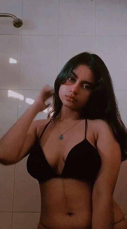 Horny Bengali Girl Arthi Full Collection 1 gb 39