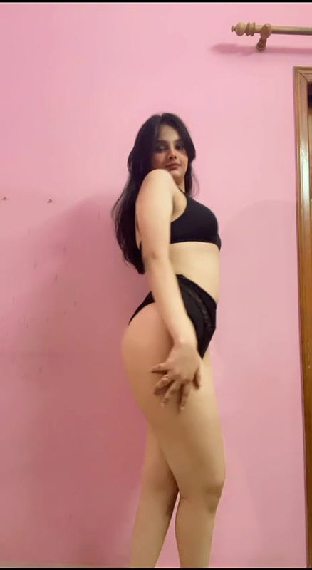 Beautiful Cute Sexy Thick NRI showing Updates 15