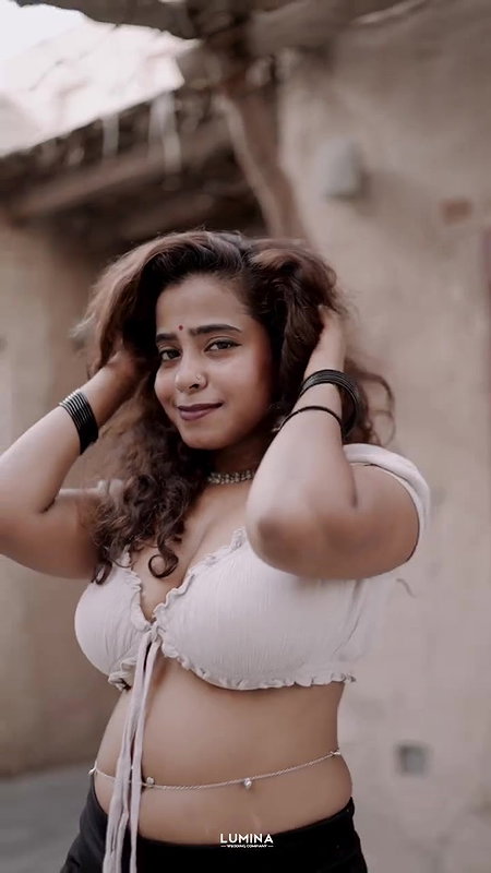 hot chubby desi model huge tits and navel in white dress 2