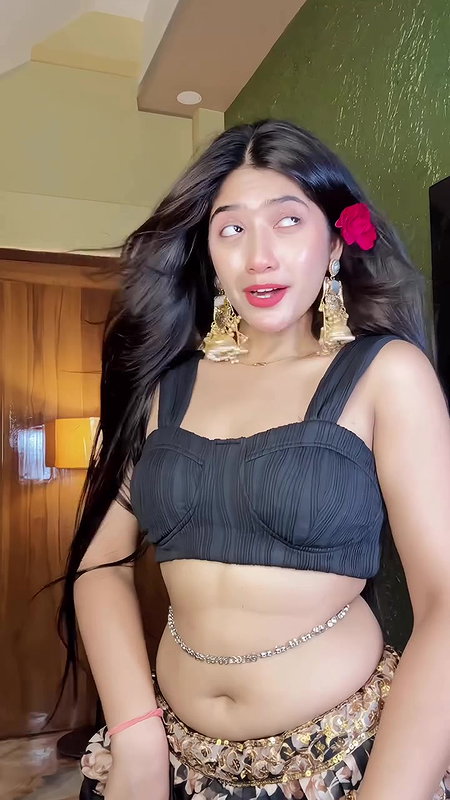 bengali gir; sexy belly dance in black blouse 2