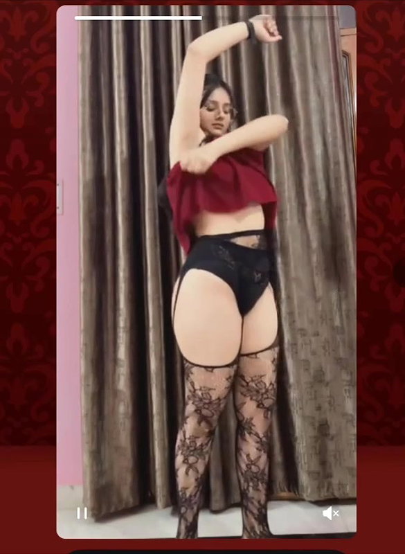 Beautiful Cute Sexy Thick NRI showing Updates 23