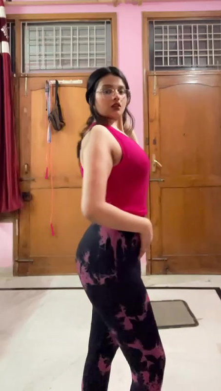 Beautiful Cute Sexy Thick NRI showing Updates 5