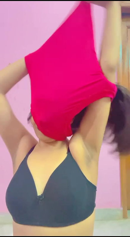 Beautiful Cute Sexy Thick NRI showing Updates 16