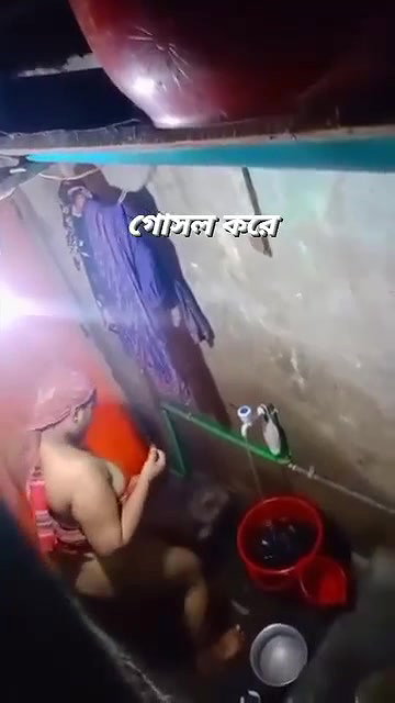 BIGBOOBS BENGALI MILF NUDE BATHING SECRETLY RECORDED ~2 CLIPS 3