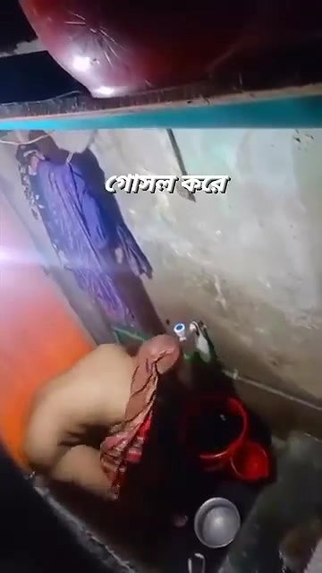 BIGBOOBS BENGALI MILF NUDE BATHING SECRETLY RECORDED ~2 CLIPS 3