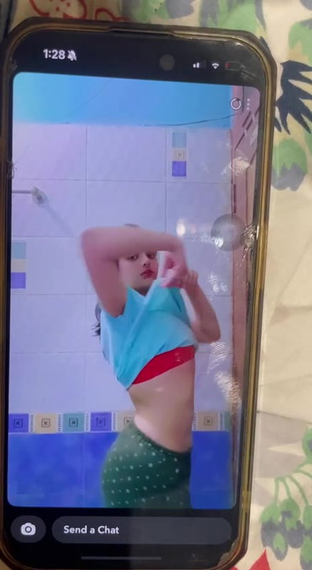 Beautiful Cute Sexy Thick NRI showing Updates 24