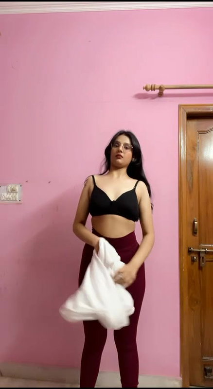 Beautiful Cute Sexy Thick NRI showing Updates 14
