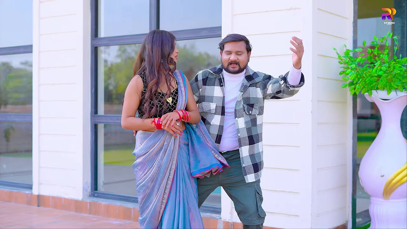 Sanjana Singh hot sareeless song – Deep navel caressed 2