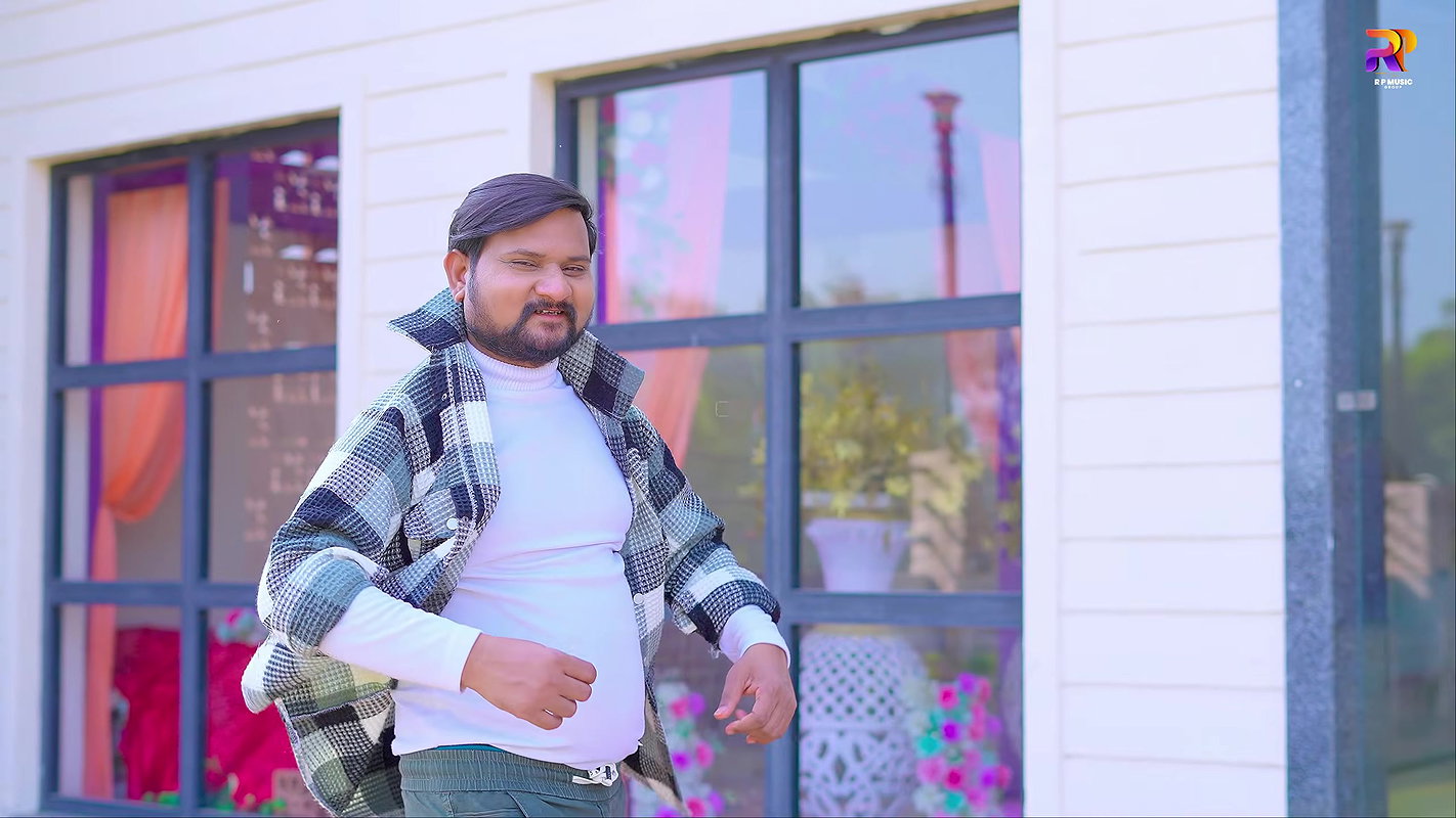 Sanjana Singh hot sareeless song – Deep navel caressed 2