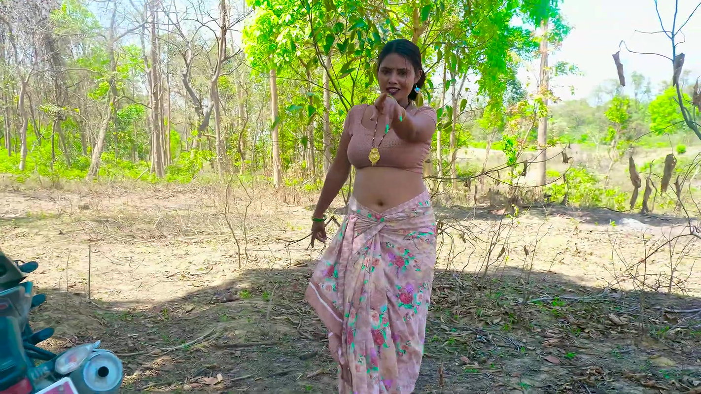 Hot young radha chauhan multiple smooching navel kiss song 2