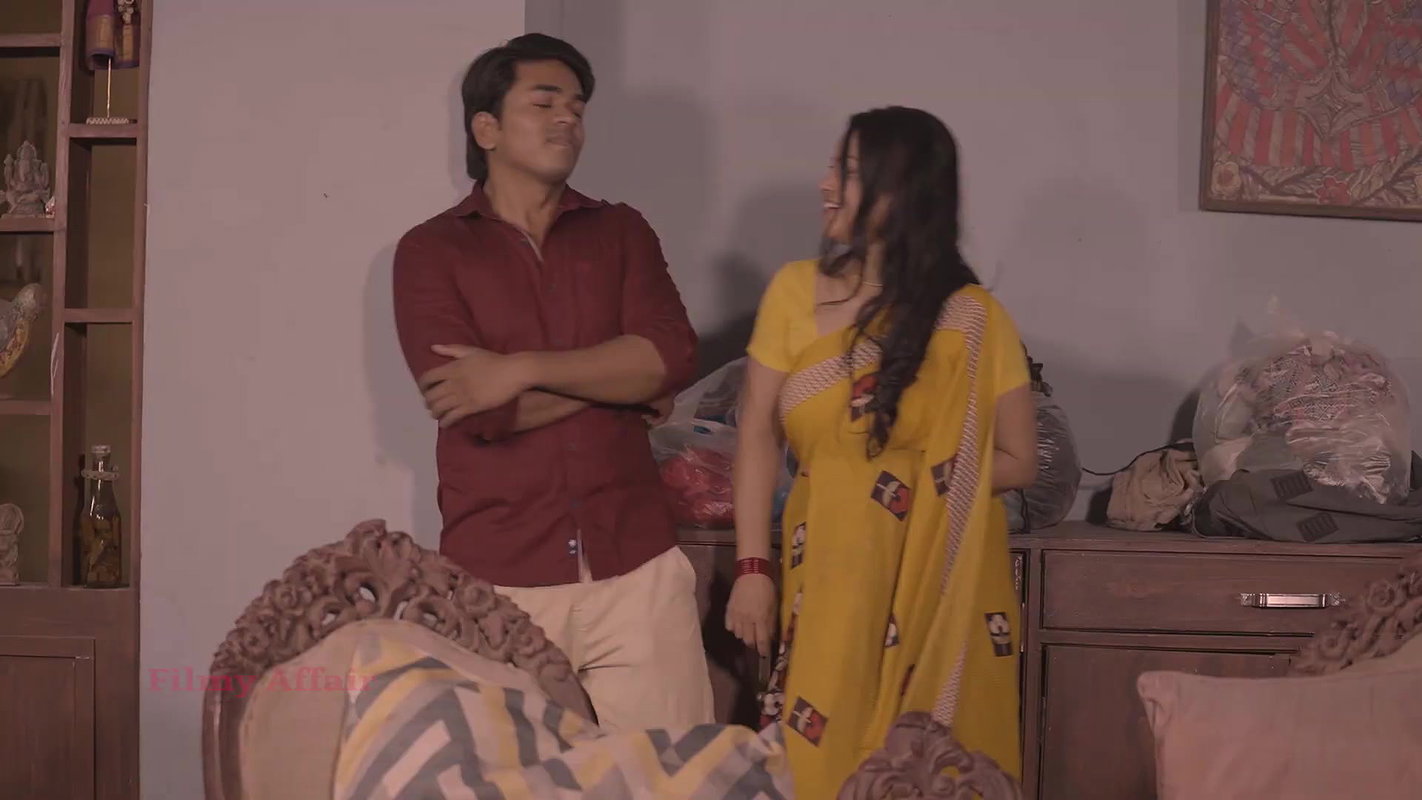 Disha hot scene – Devar-Bhabhi, Saree drop, Deep navel show, Intimate 2
