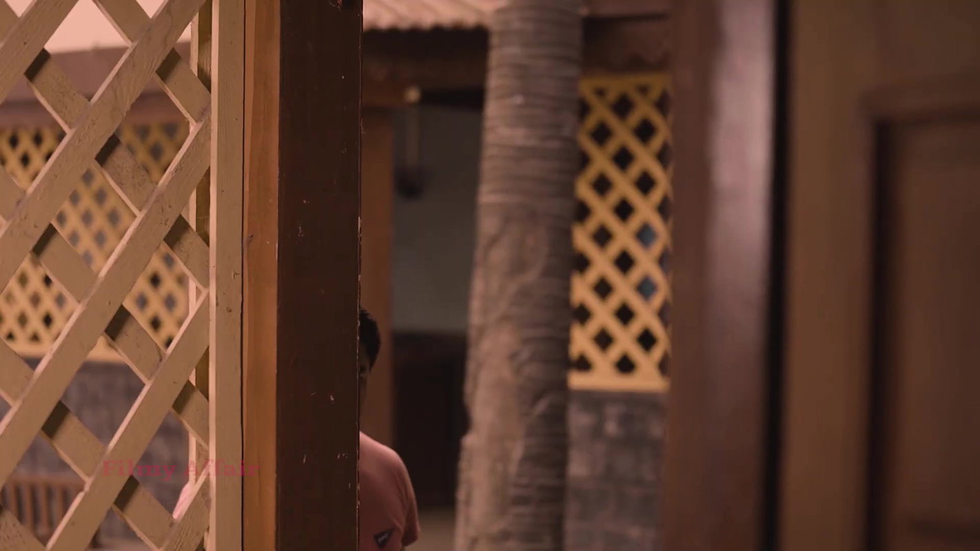 Disha hot scene – Devar-Bhabhi, Saree drop, Deep navel show, Intimate 2