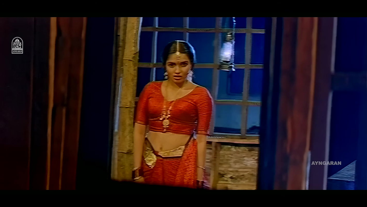 Sukanya rare hot first night song – Saree drop, Navel caressed & slightly kissed 2