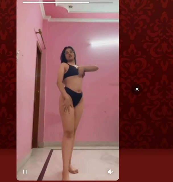 Beautiful Cute Sexy Thick NRI showing Updates 17