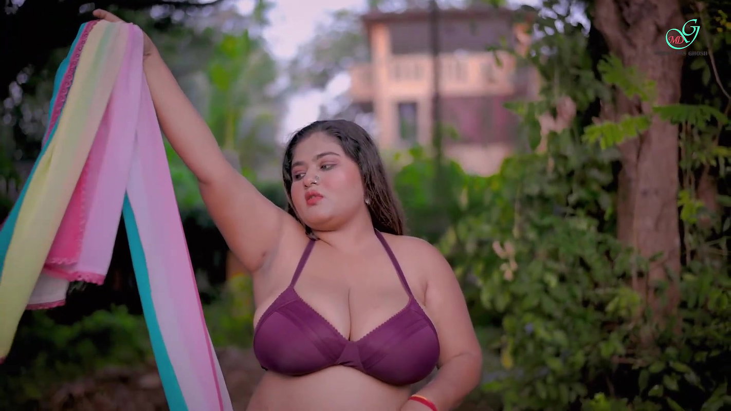 Beautiful boob megha das ghosh huge cleavage and navel show photoshoot 2