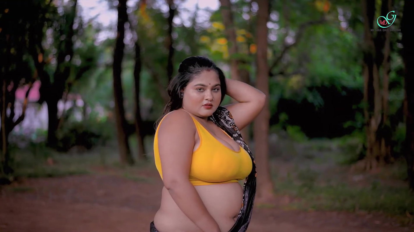 Booby megha das ghosh huge cleavage hot navel show sensual photoshoot 2