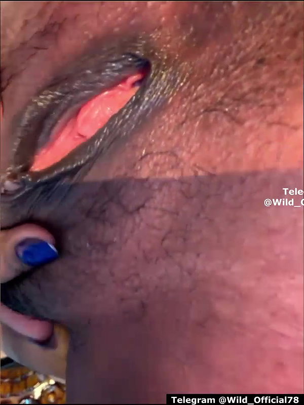 V-Hot-Swetie Ticket show hardcore ass hole fucking