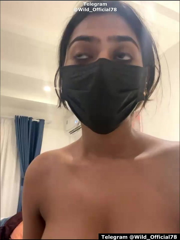 ThyroidLancers Private show spreading pussy hole