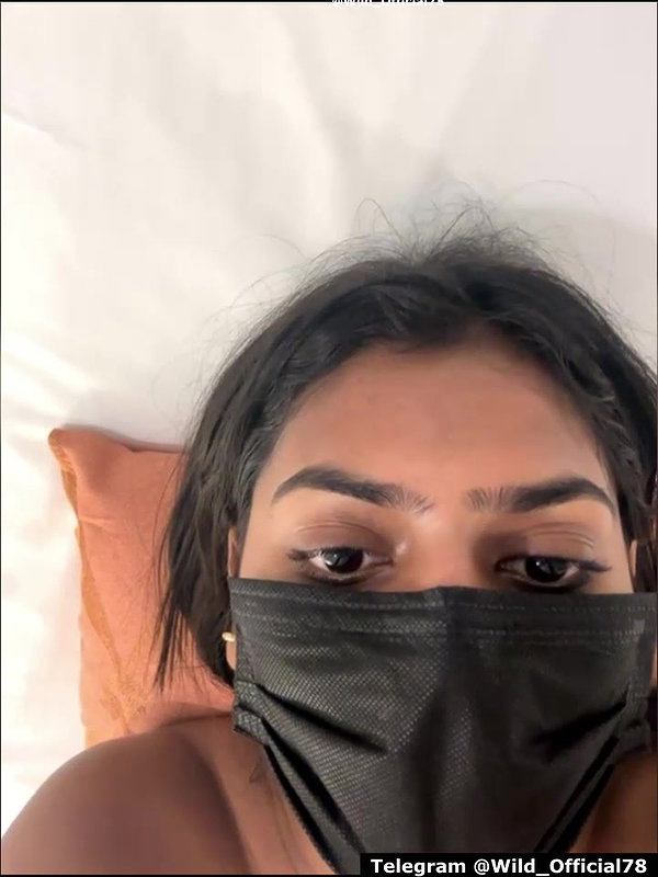 ThyroidLancers Private show spreading pussy hole
