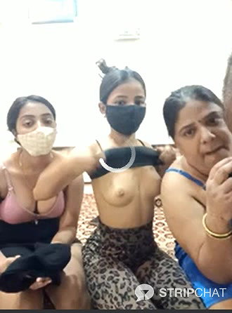 HoneyHush 4some show