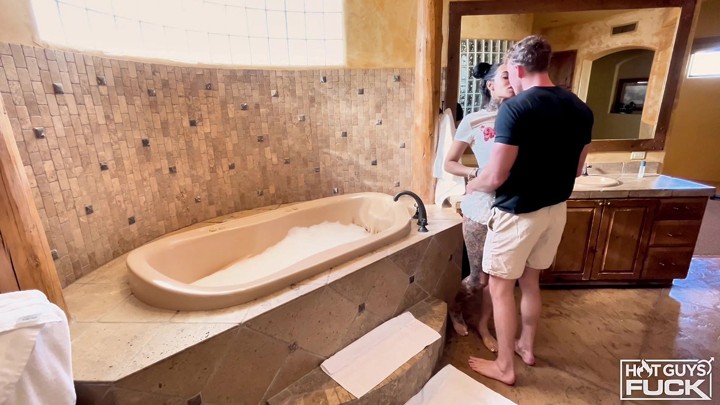 Ivy Steele – Bath to Bedroom Beast Mode_ Cody KaladinΓÇÖs Greek God Cock Ravages Ivy SteeleΓÇÖs Mixed Baddie Curves!