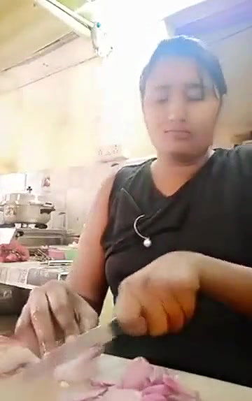 Swathi naidu doing cooking