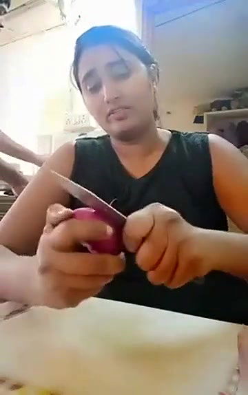 Swathi naidu doing cooking