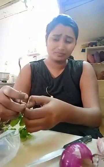 Swathi naidu doing cooking