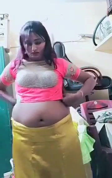 Swathi naidu dress and getting ready for shoot part-1