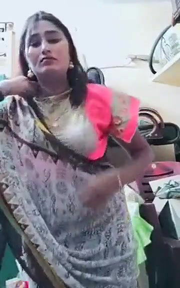 Swathi naidu dress and getting ready for shoot part-2