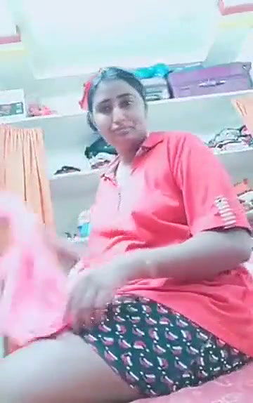 Swathi naidu dressing after bath