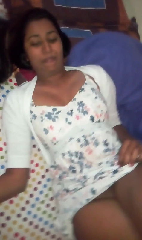 swathi naidu enjoy with her