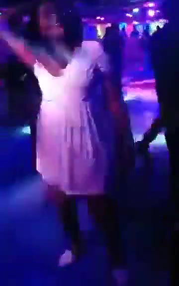 Swathi naidu enjoying and dancing in pub part-3