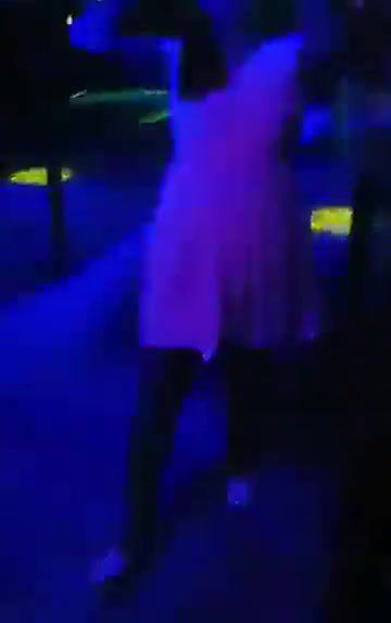 Swathi naidu enjoying and dancing in pub part-3