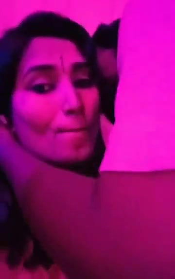 Swathi naidu enjoying night life
