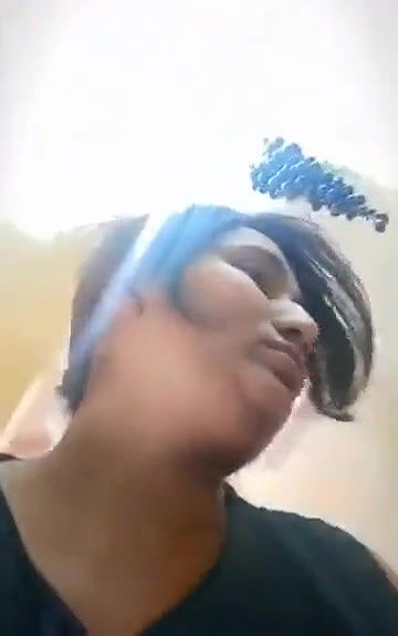 Swathi naidu giving romantic expressions part-1