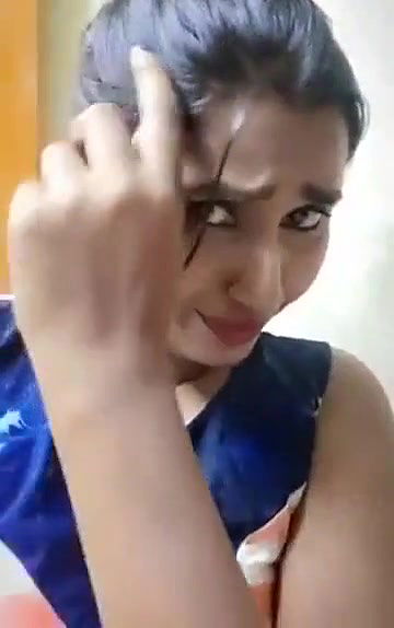 Swathi naidu giving romantic expressions part-3