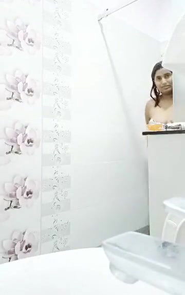 Swathi naidu latest bath video part-3