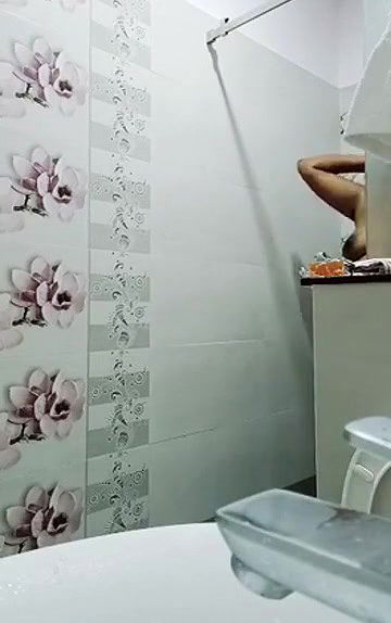 Swathi naidu latest bath video part-4