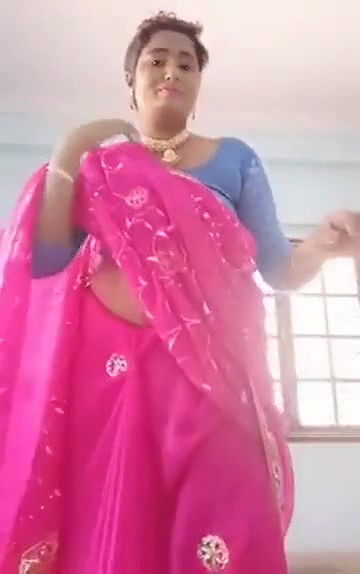 Swathi naidu latest videos while shooting dress change part -2