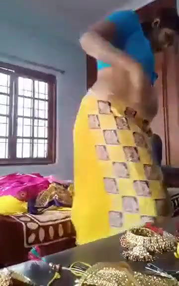 Swathi naidu latest videos while shooting dress change part -5