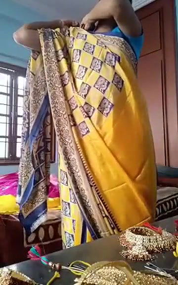 Swathi naidu latest videos while shooting dress change part -5