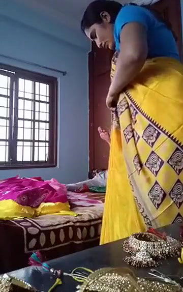 Swathi naidu latest videos while shooting dress change part -5