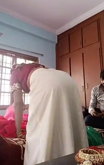 Swathi naidu latest videos while shooting dress change part -6