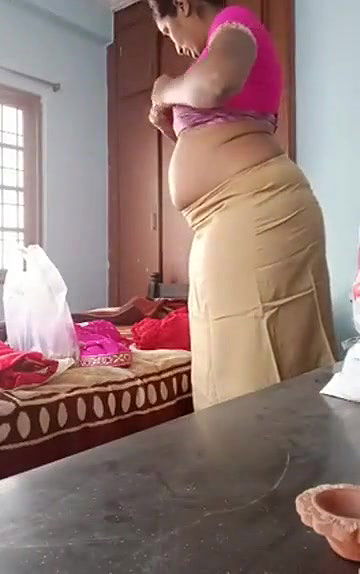 Swathi naidu latest videos while shooting dress change part -8