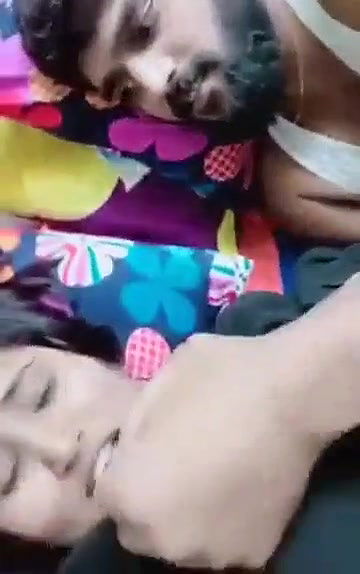 Swathi naidu liplock and enjoying with boyfriend on bed