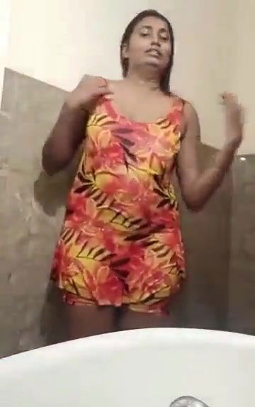 Swathi Naidu New Nude Bathing Clip